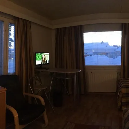 Golden Goose Πανσιόν 3*